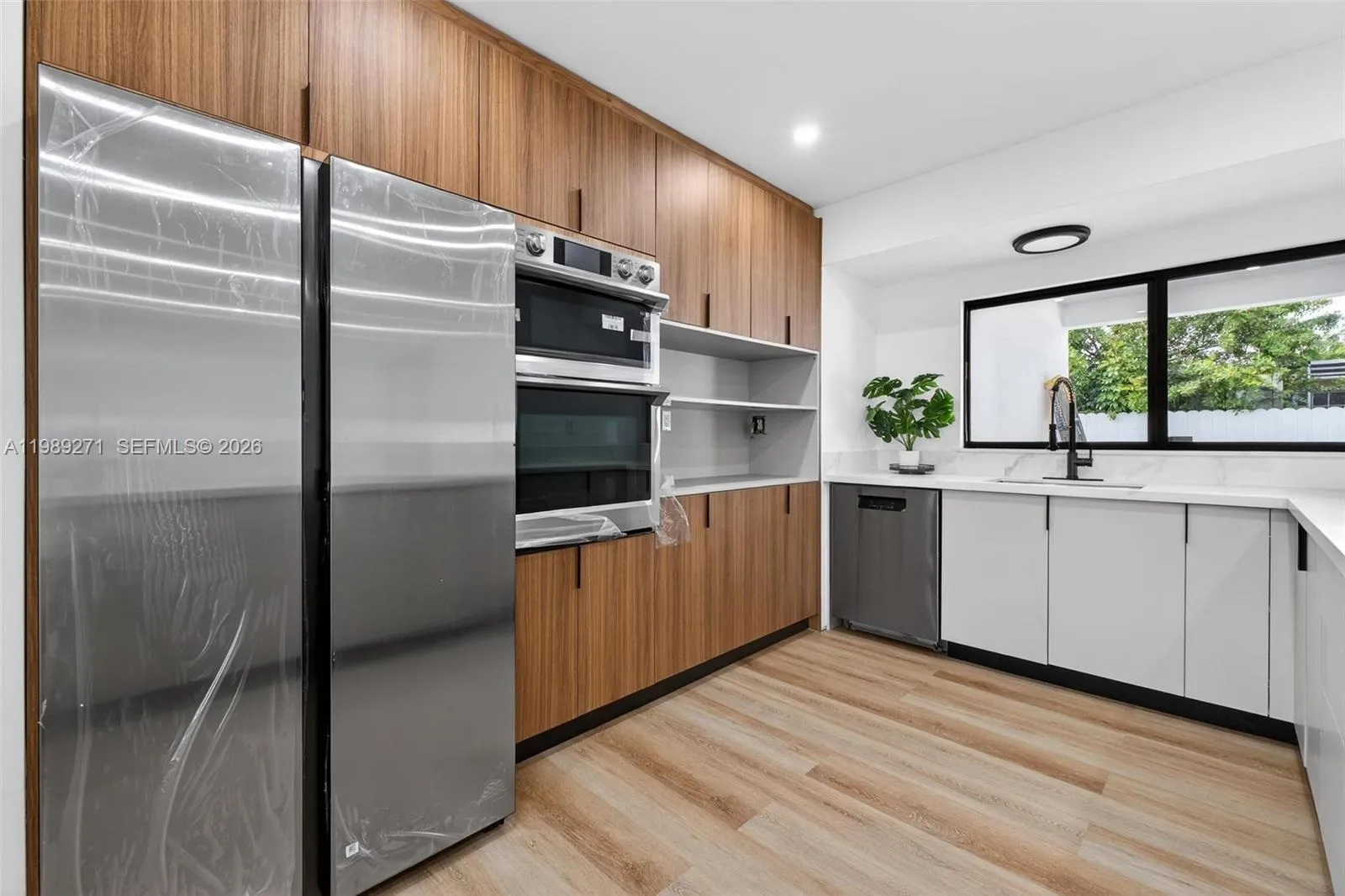 3 bedroom 4 bath for sale at 7311 Fairway Blvd, Miramar FL 33023