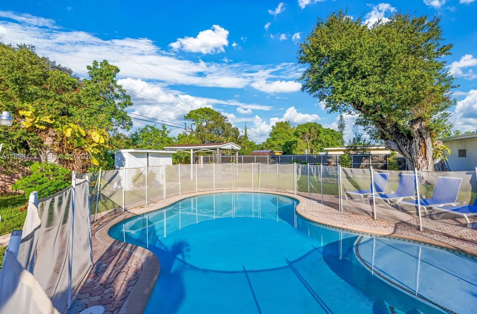 4 bedroom 2 bath for sale at 38 Miami Gardens Rd, West Park FL 33023