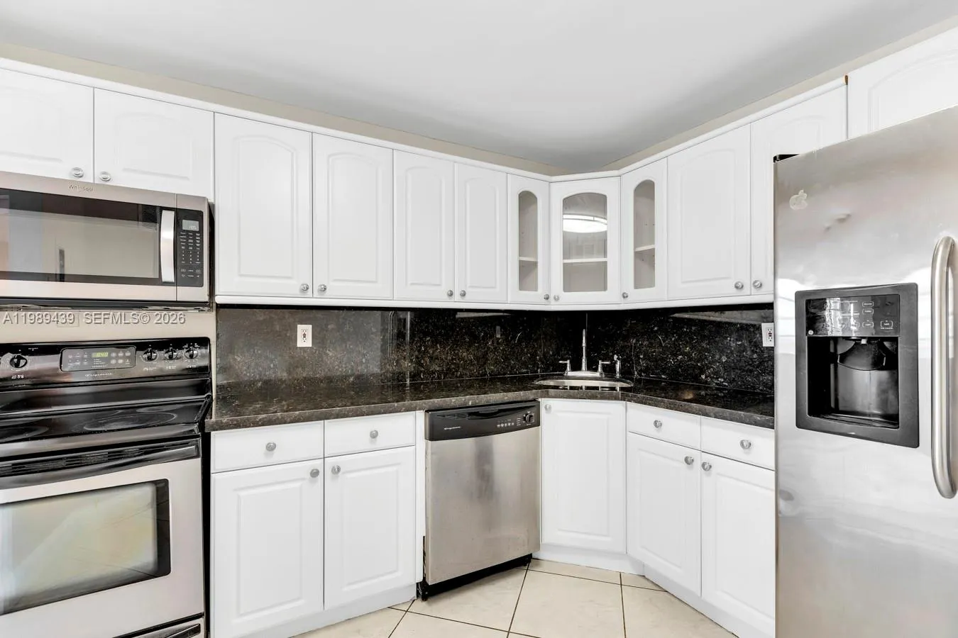 2750 NE 183rd St # 806, Aventura FL 33160