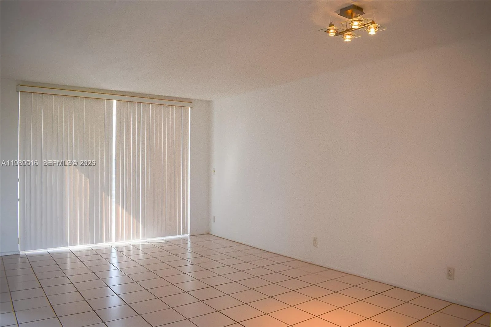 9230 Lagoon Pl # 411, Davie FL 33324