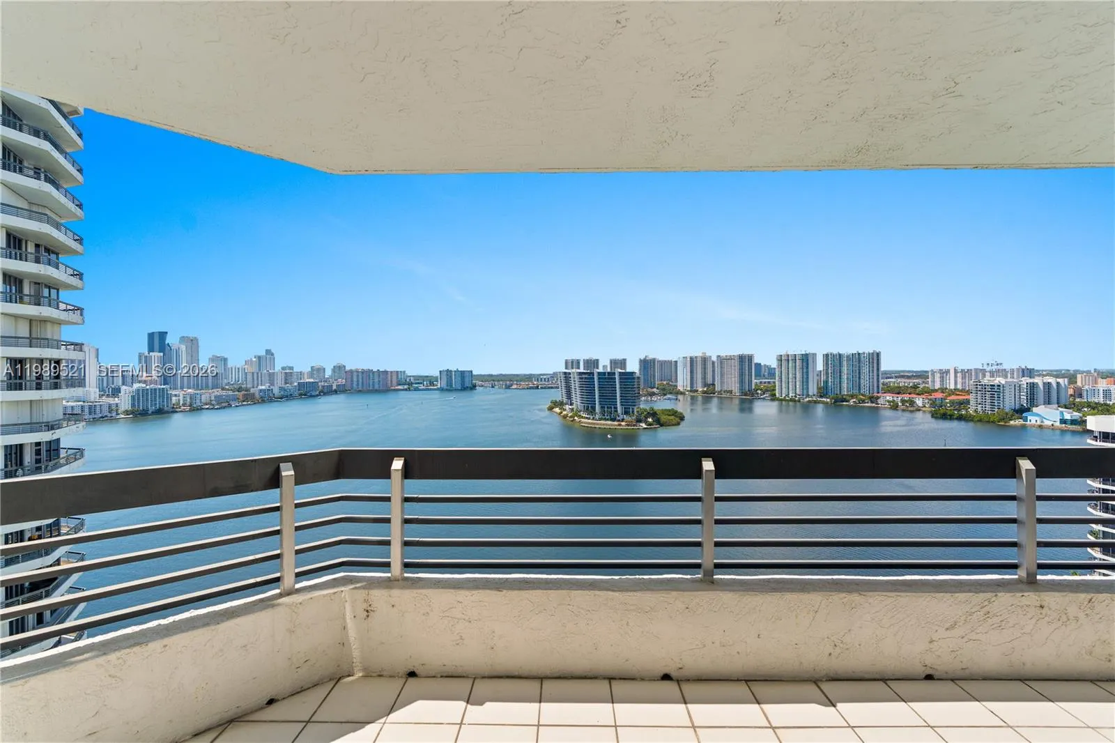 19101 NE 36th Ct # 2405, Aventura FL 33180