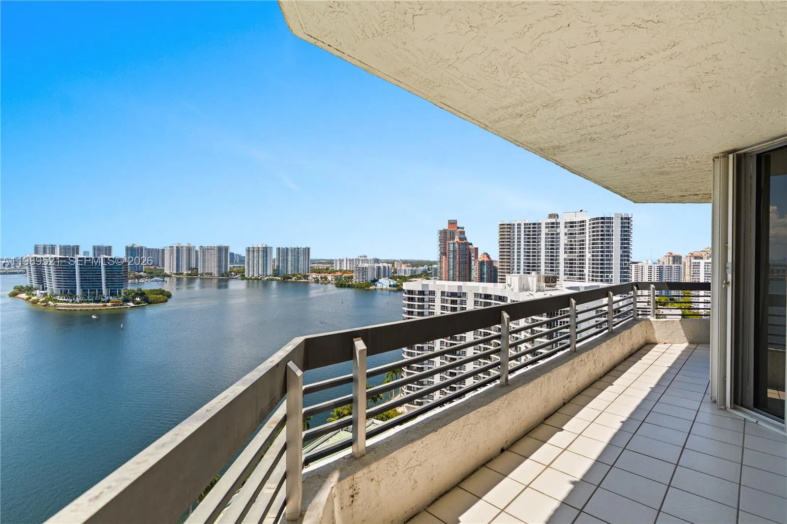 19101 NE 36th Ct # 2405, Aventura FL 33180