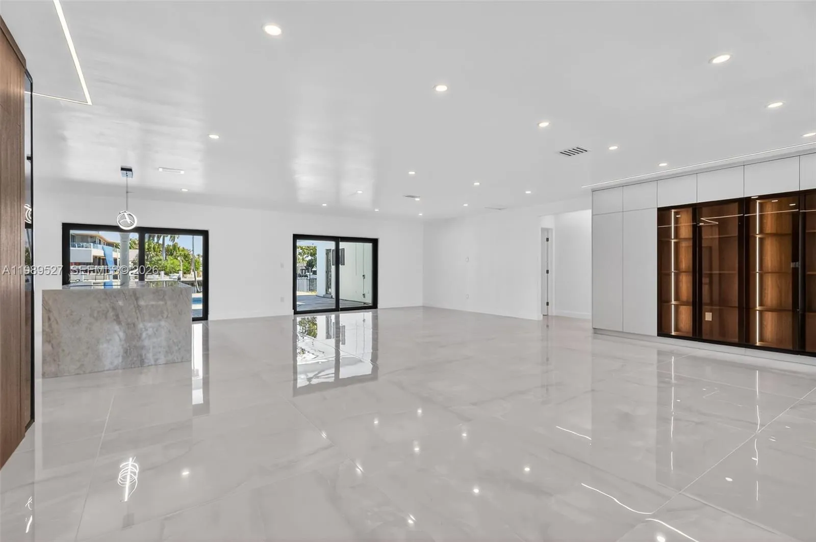 607 Layne Blvd, Hallandale Beach FL 33009