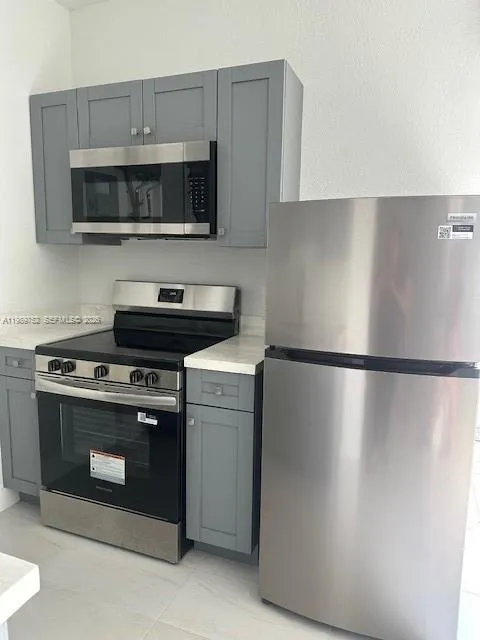 12752 SW 211th St # 2, Miami FL 33177