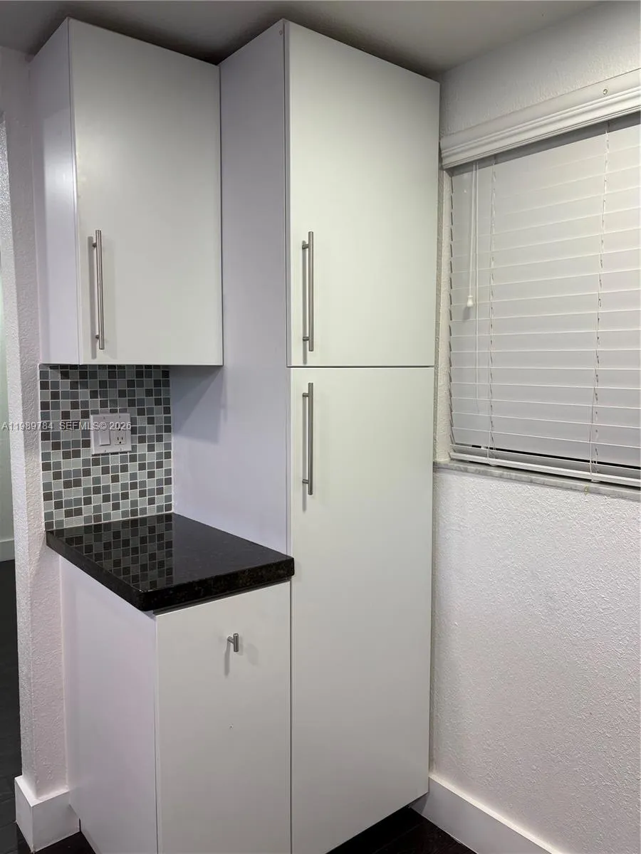 8075 SW 107th Ave # 221, Miami FL 33173