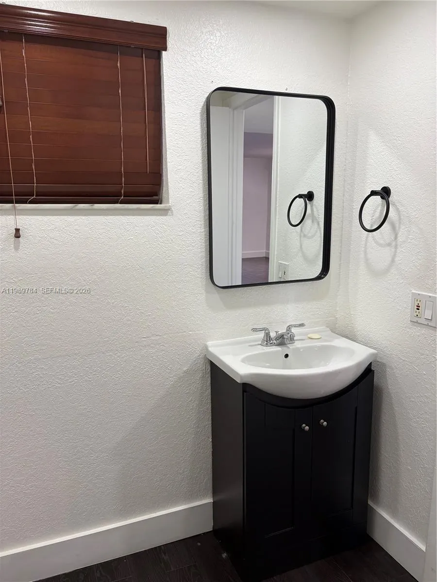 8075 SW 107th Ave # 221, Miami FL 33173