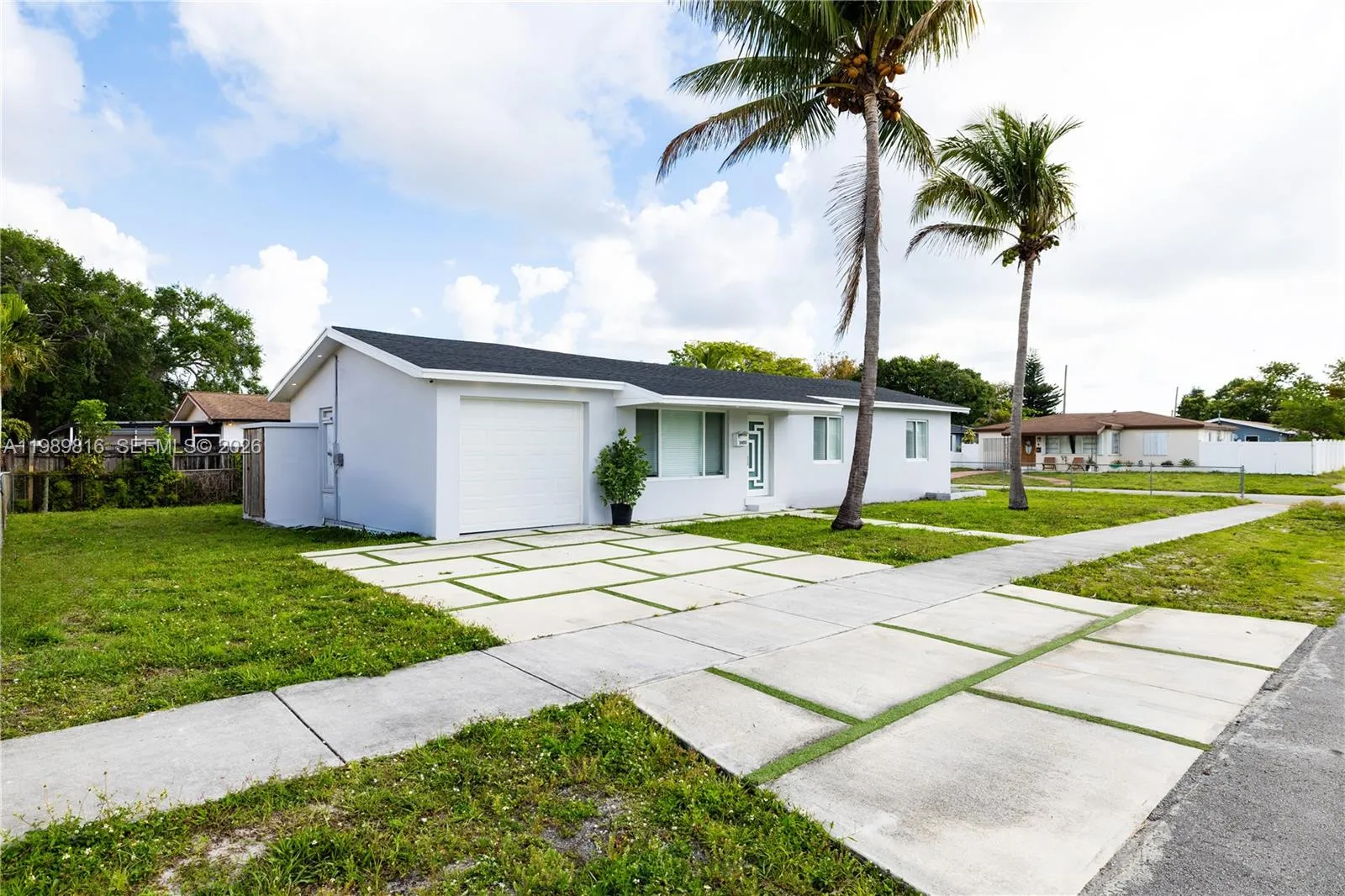 2455 Wiley Ct, Hollywood FL 33020