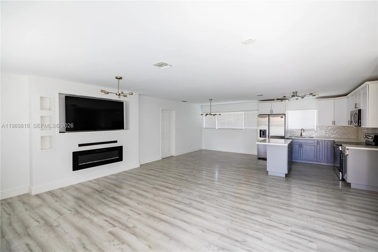 2455 Wiley Ct, Hollywood FL 33020