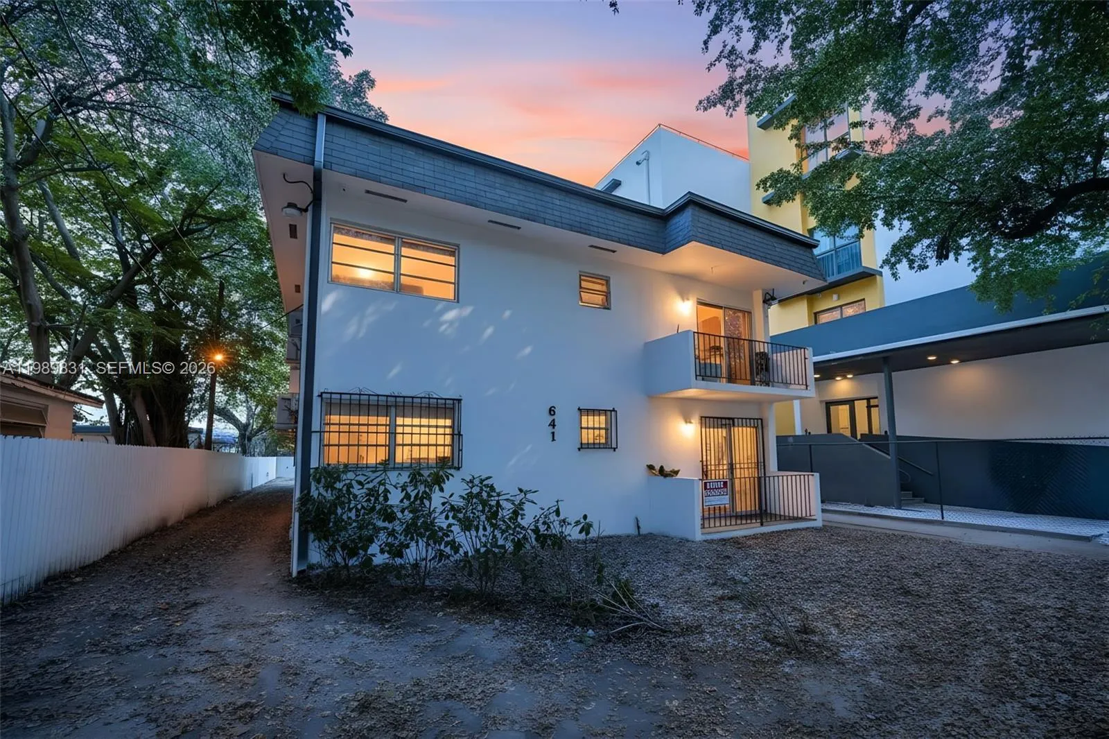 641 NW 2nd St, Miami FL 33128