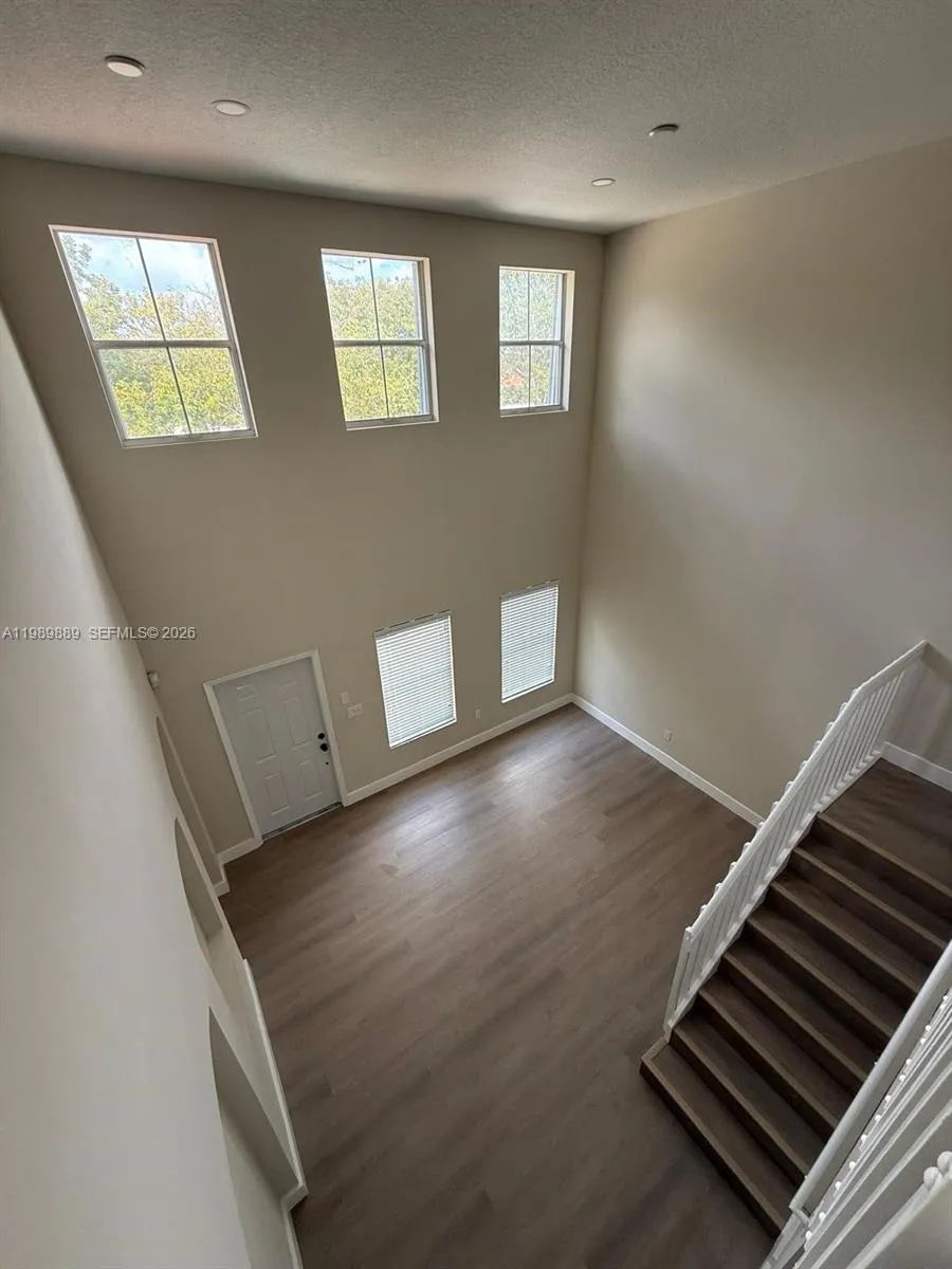 16432 SW 47th Ter, Miami FL 33185