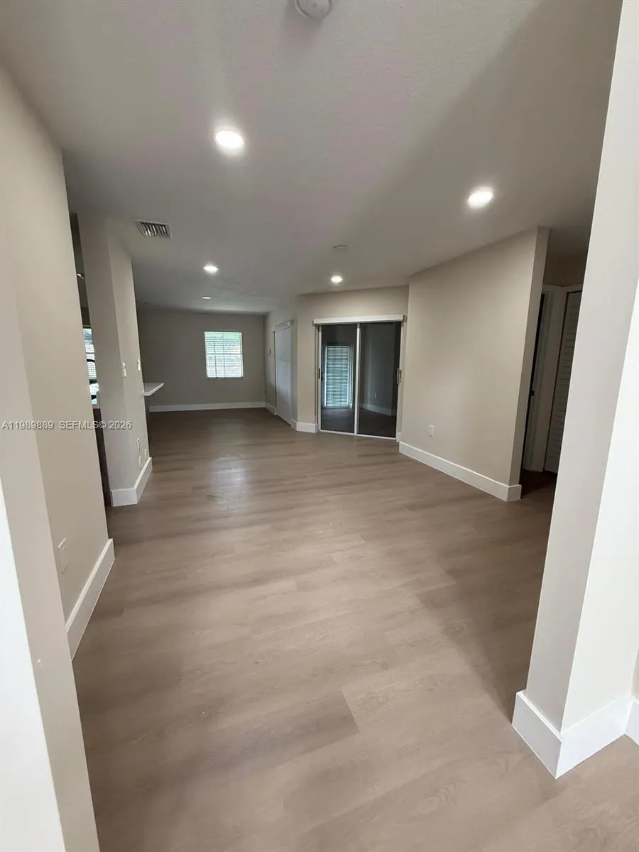 16432 SW 47th Ter, Miami FL 33185