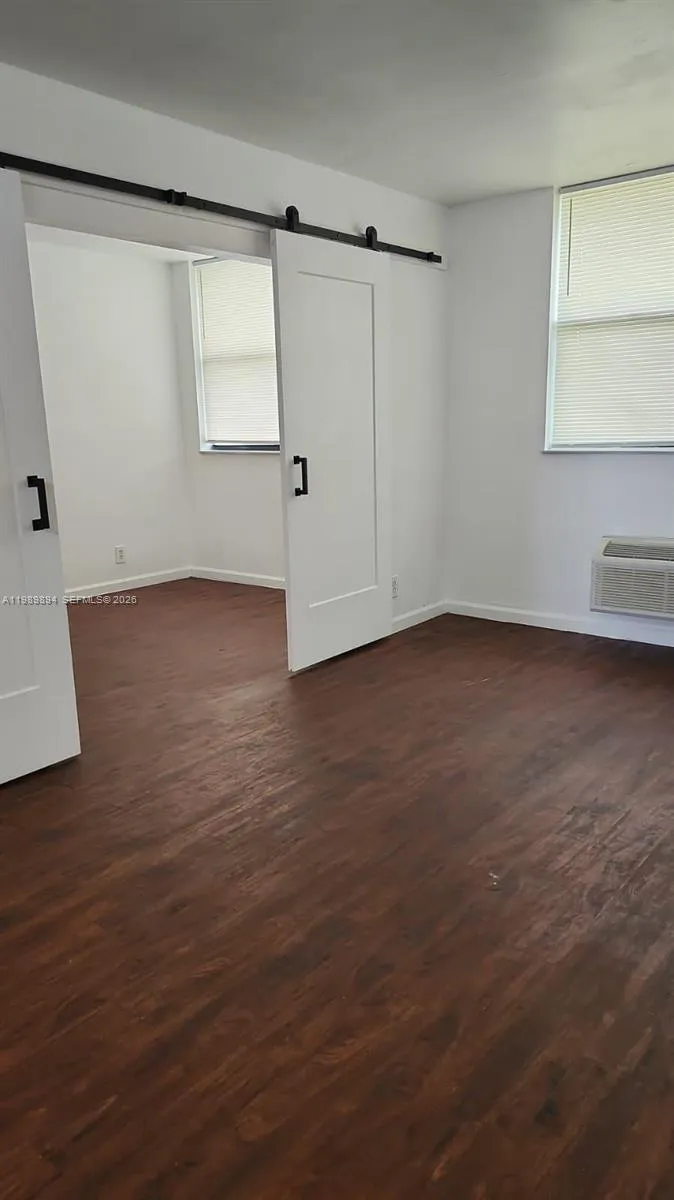 2401 Riverside Dr # B, Coral Springs FL 33065