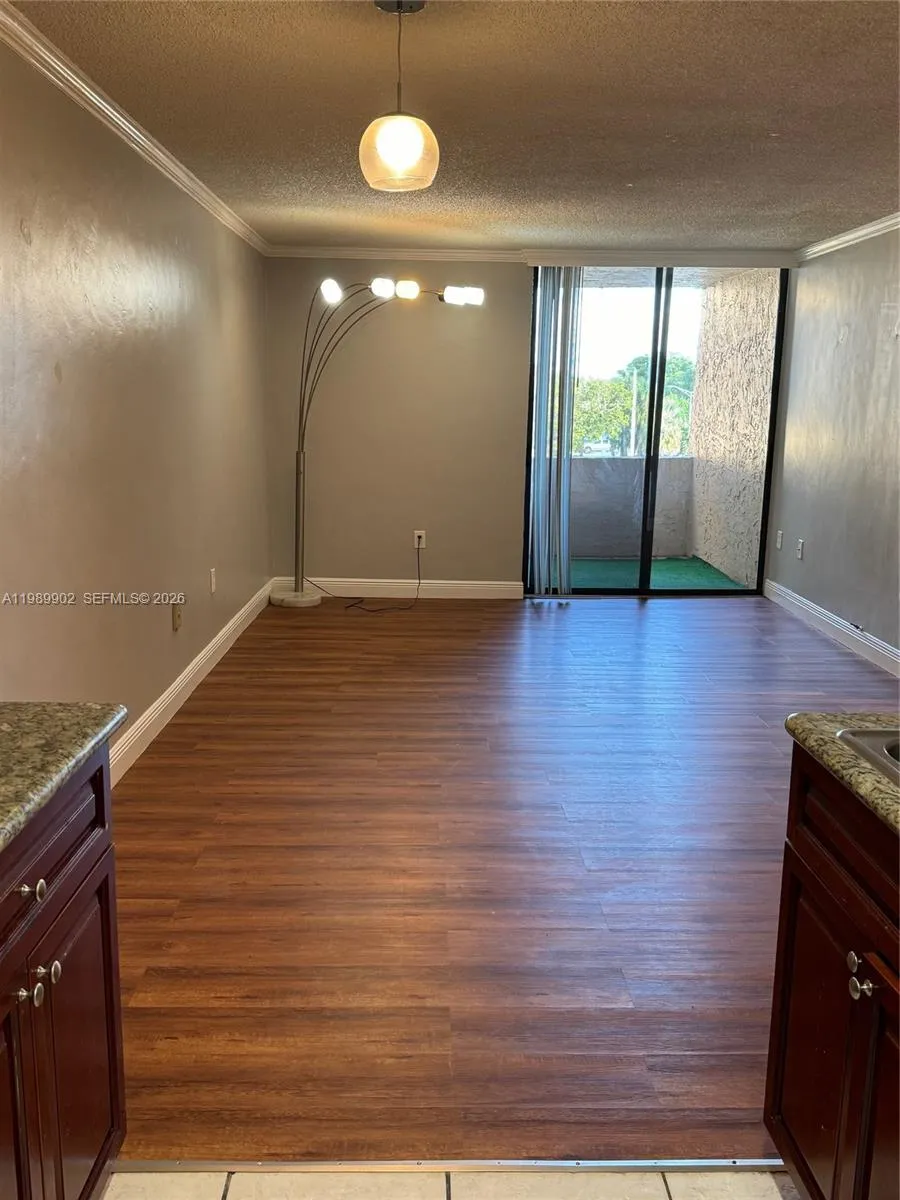 10500 SW 108th Ave # B303, Miami FL 33176