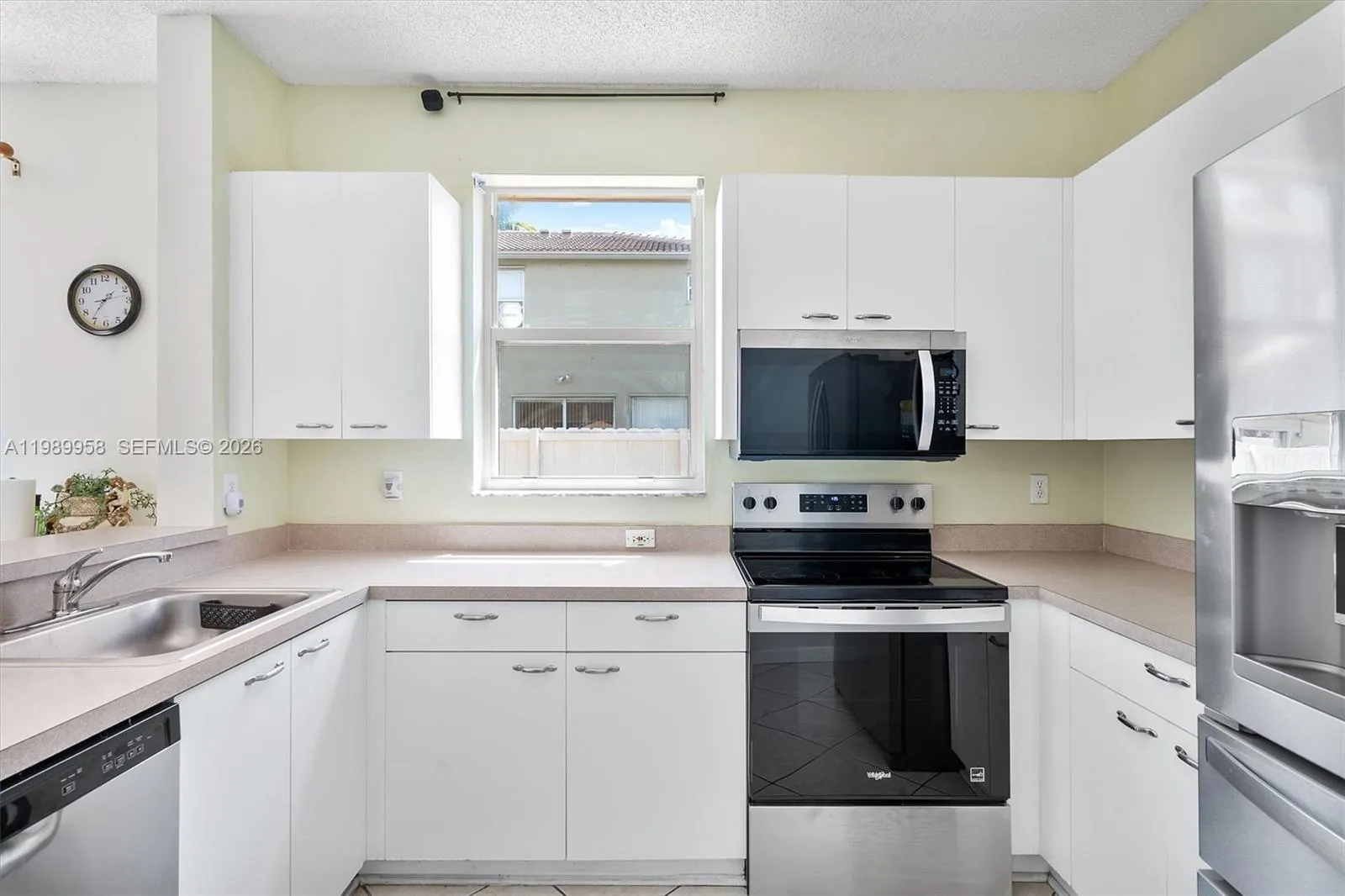 15462 NW 14th Ct, Pembroke Pines FL 33028