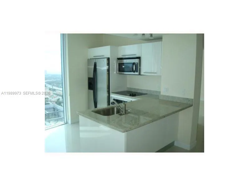 185 SW 7 ST # 3712, Miami FL 33130