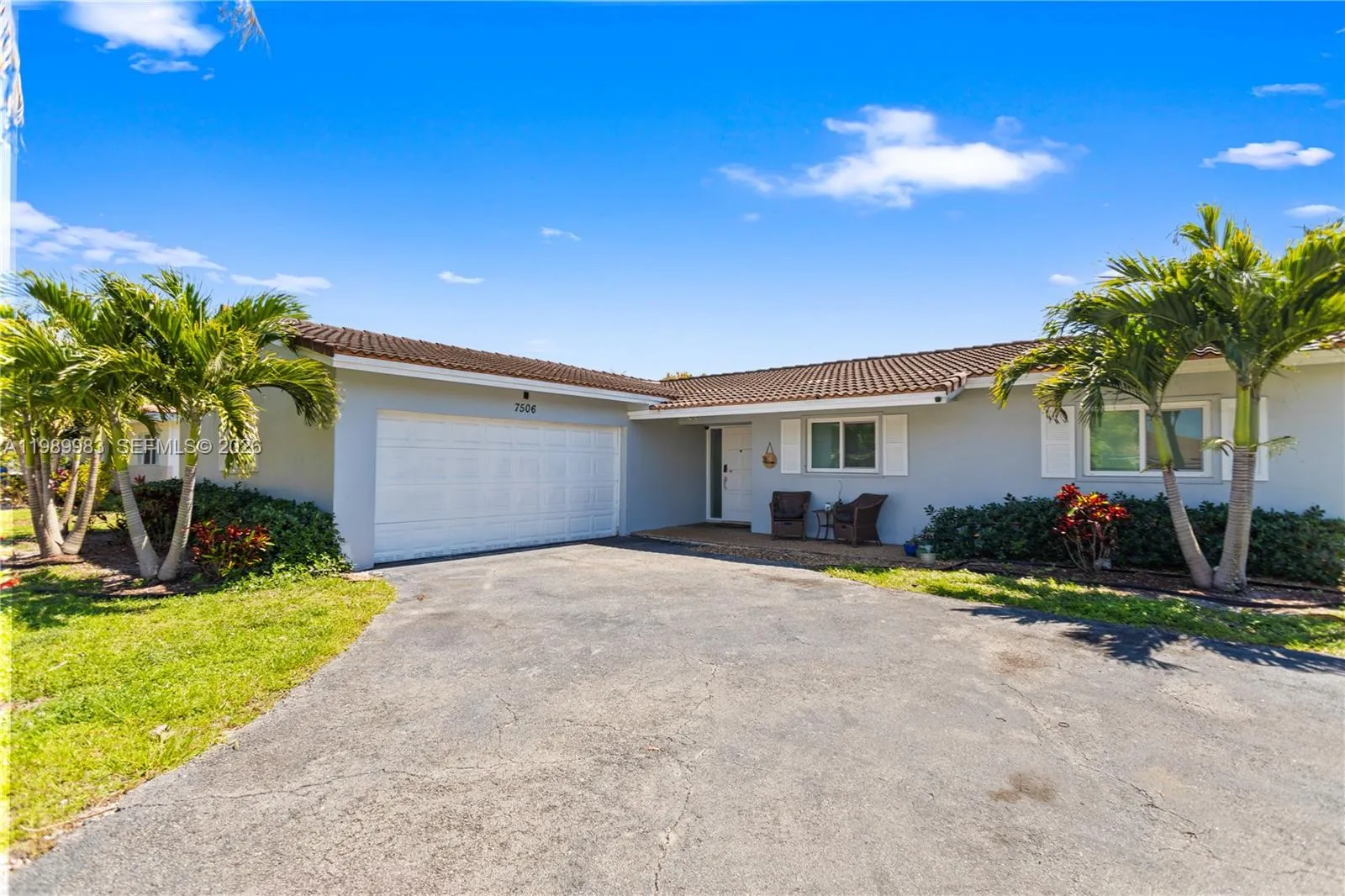 7506 NW 41st St, Coral Springs FL 33065