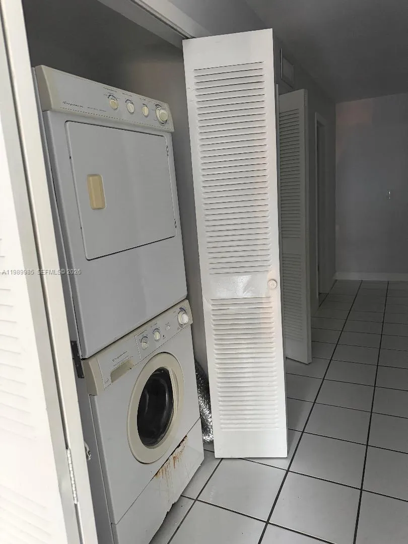 3834 SW 107th Ave # 3, Miami FL 33165