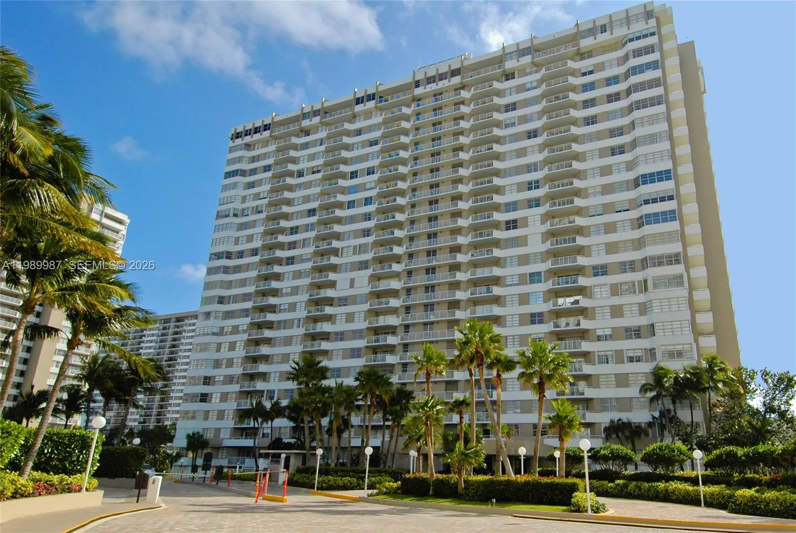 1985 S Ocean Dr # 2F, Hallandale Beach FL 33009
