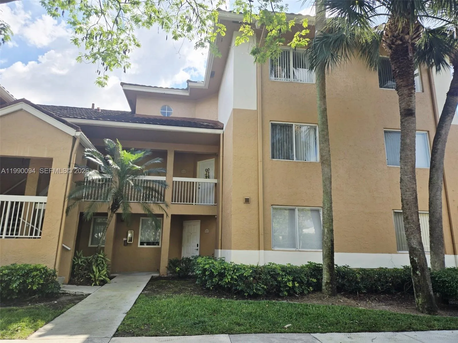 860 NW 92nd Ave # 860, Plantation FL 33324