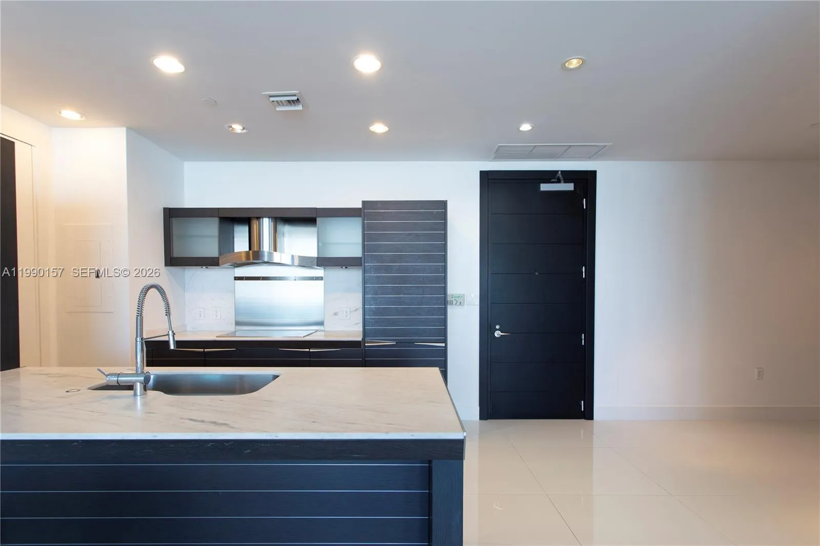 200 BISCAYNE BLVD WY # 4512, Miami FL 33131