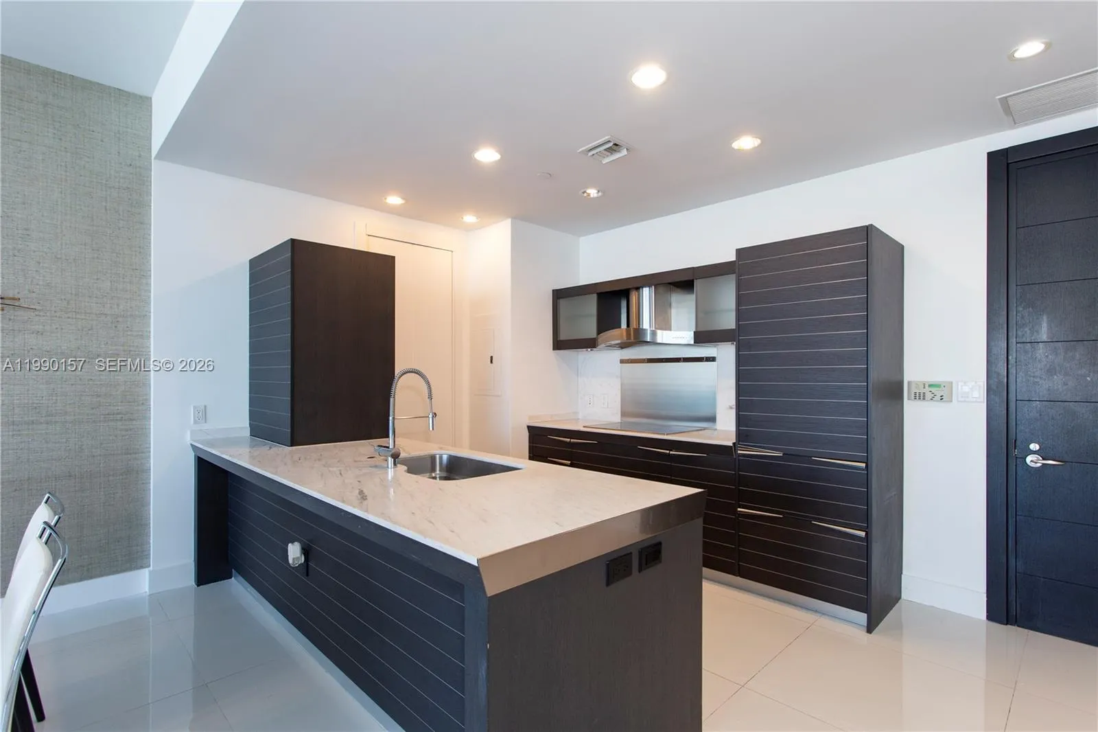 200 BISCAYNE BLVD WY # 4512, Miami FL 33131