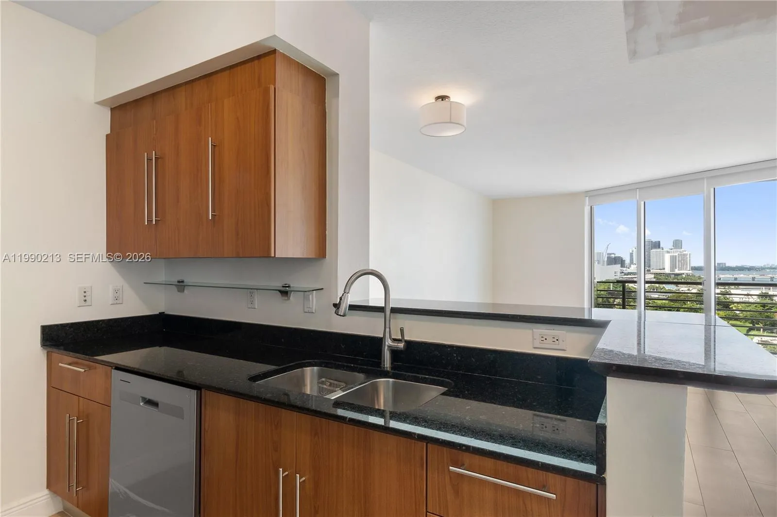 325 S Biscayne Blvd # 1718, Miami Beach FL 33131