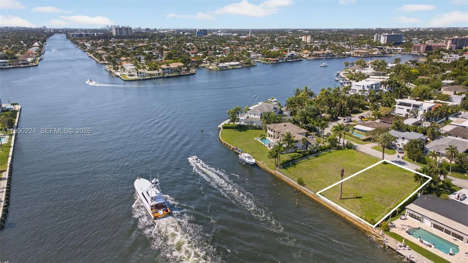 700 SE 28th Ave, Pompano Beach FL 33062