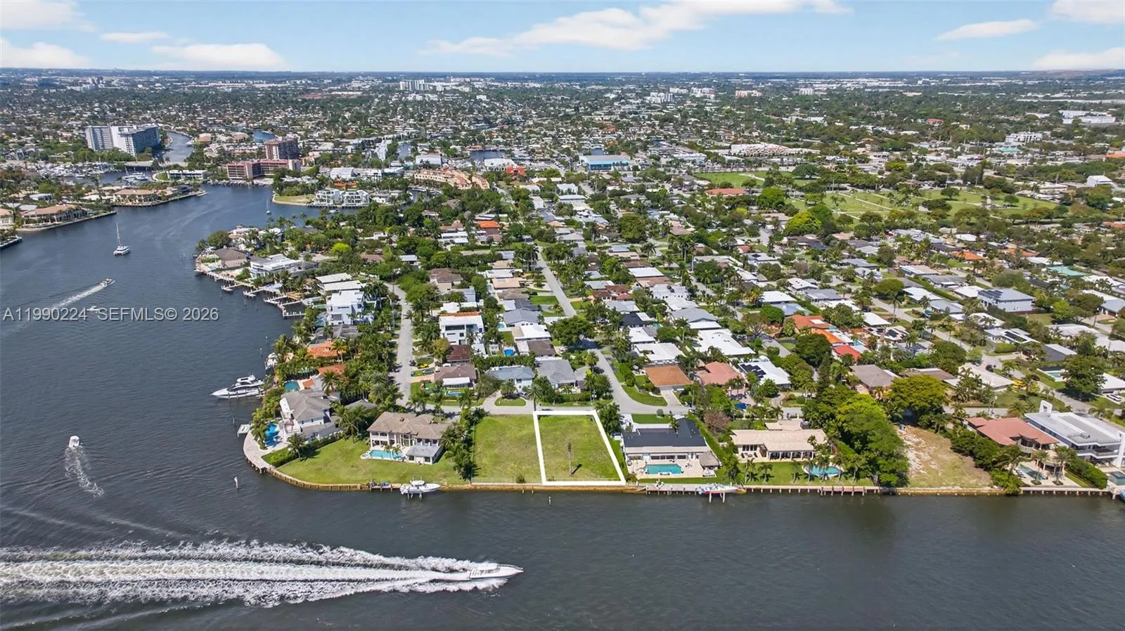 700 SE 28th Ave, Pompano Beach FL 33062