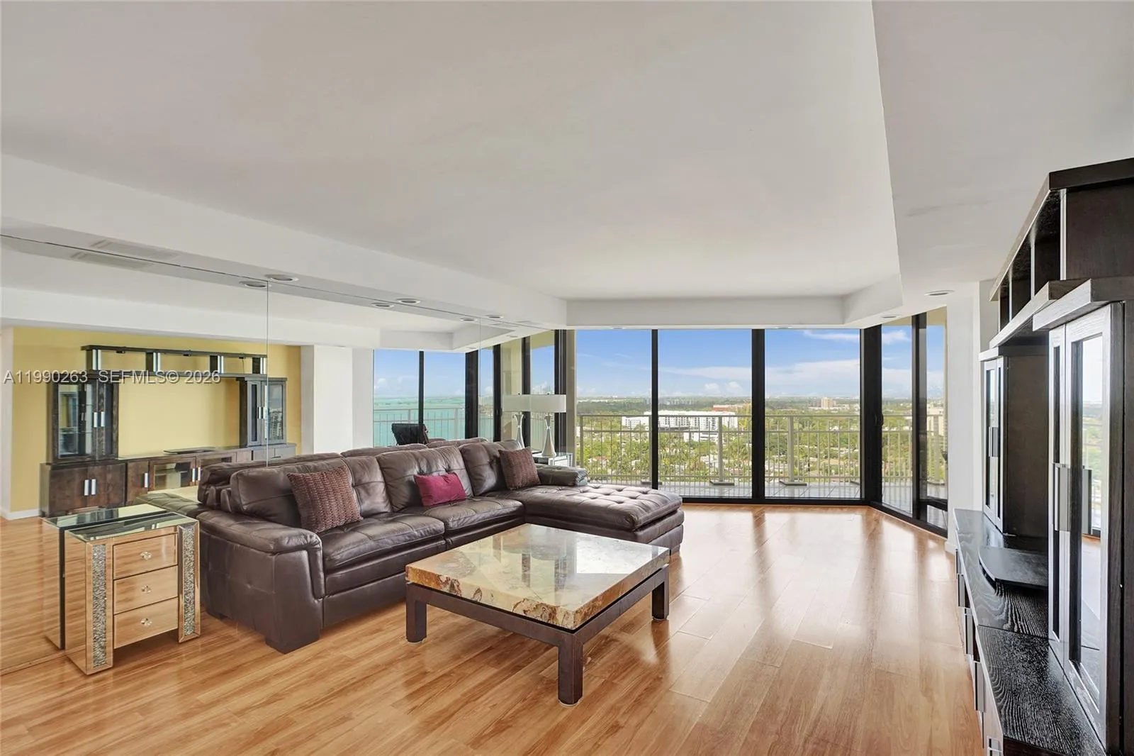 4000 Towerside Ter # 2111, Miami FL 33138