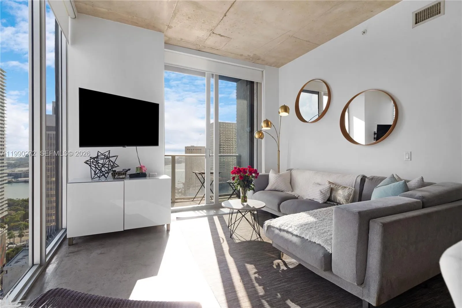 151 SE 1st St # 2802, Miami FL 33131