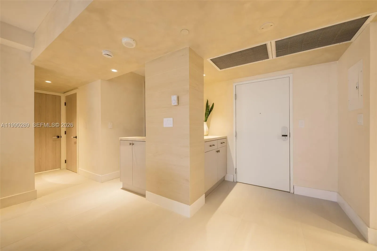 2301 Collins Ave # 526, Miami Beach FL 33139