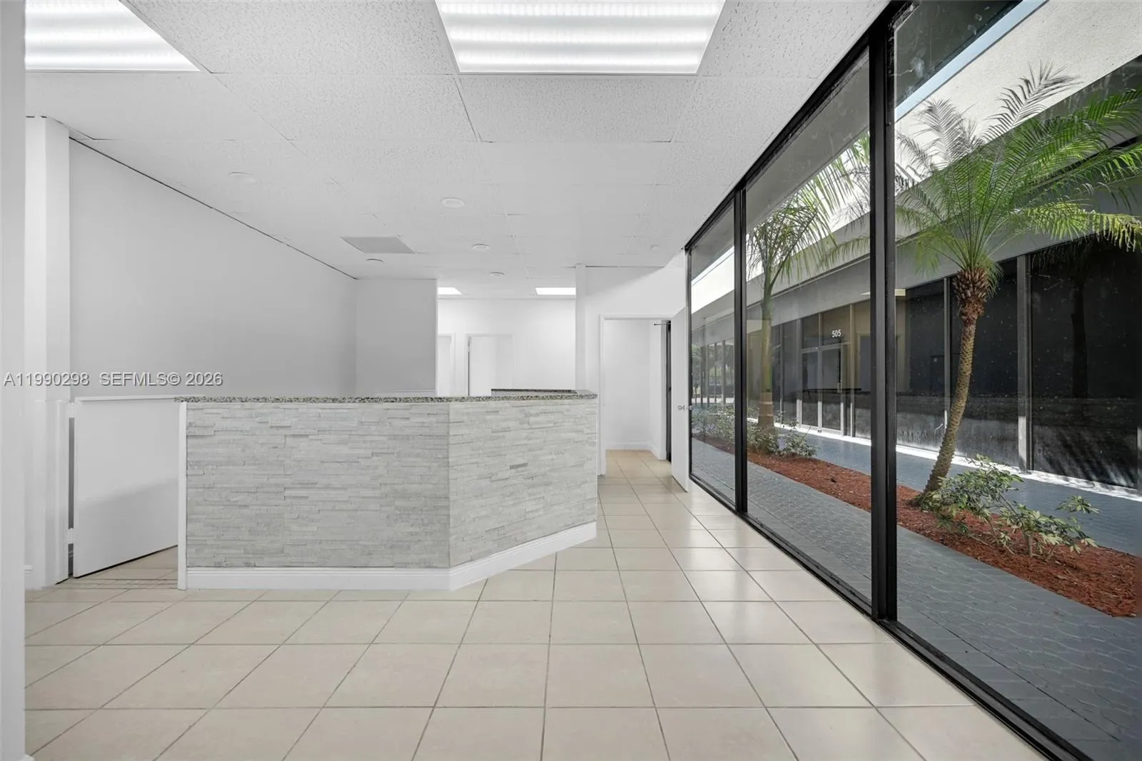 3801 N University Dr # 402, FL 33351