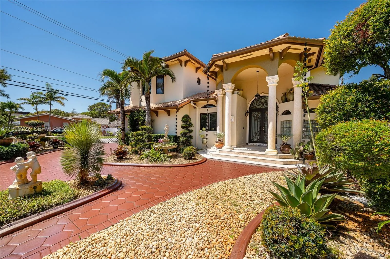 588 Miller Dr, Miami Springs FL 33166