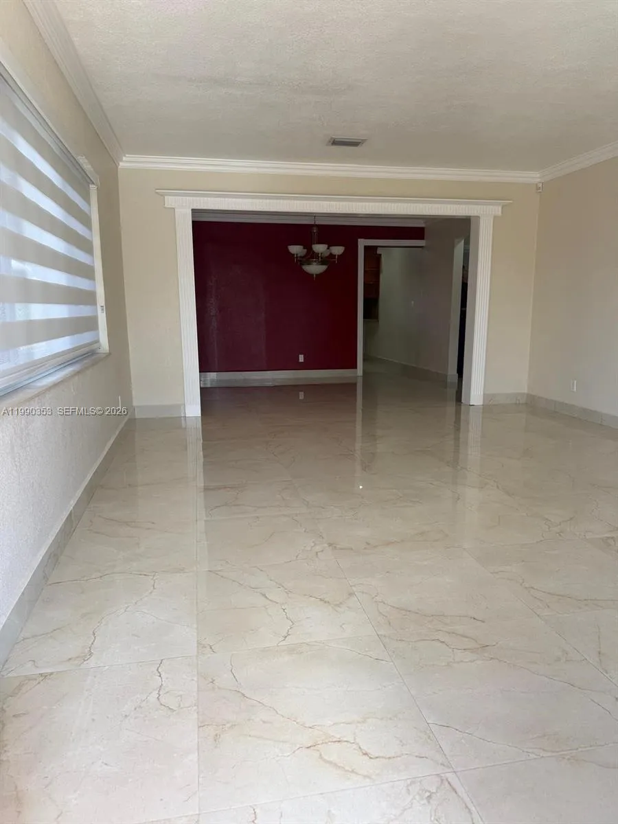 281 W 17th St # 281, Hialeah FL 33010