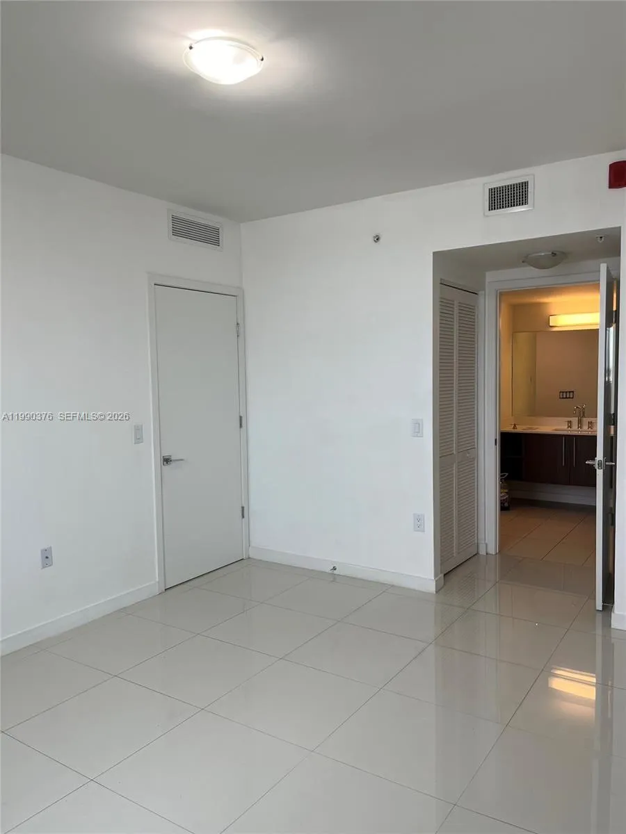 7661 NW 107th Ave # 706, Doral FL 33178