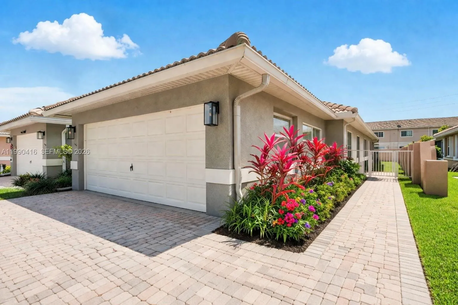 5477 Grande Palm Cir, Delray Beach FL 33484