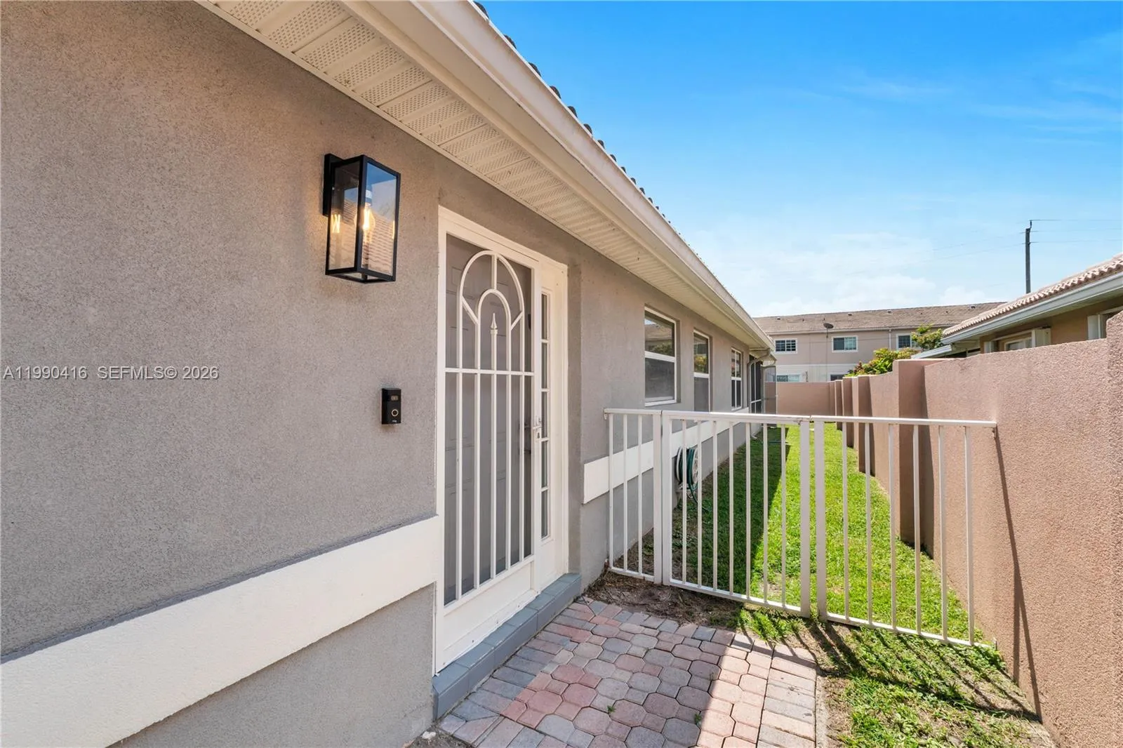 5477 Grande Palm Cir, Delray Beach FL 33484