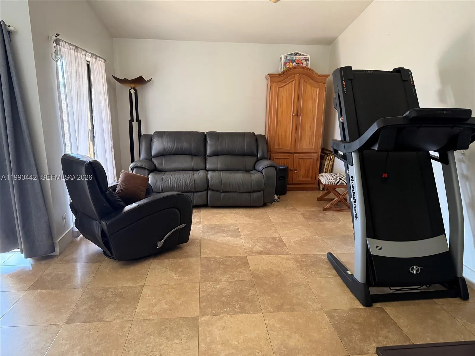 6360 NW 170th Ter, Hialeah FL 33015