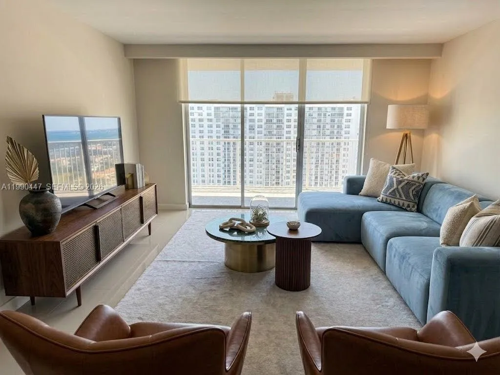 2851 NE 183, Aventura FL 33160