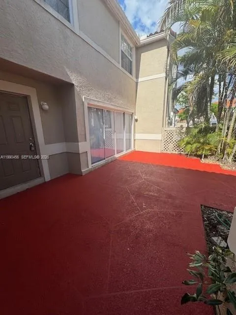 10944 Neptune Dr, Cooper City FL 33026