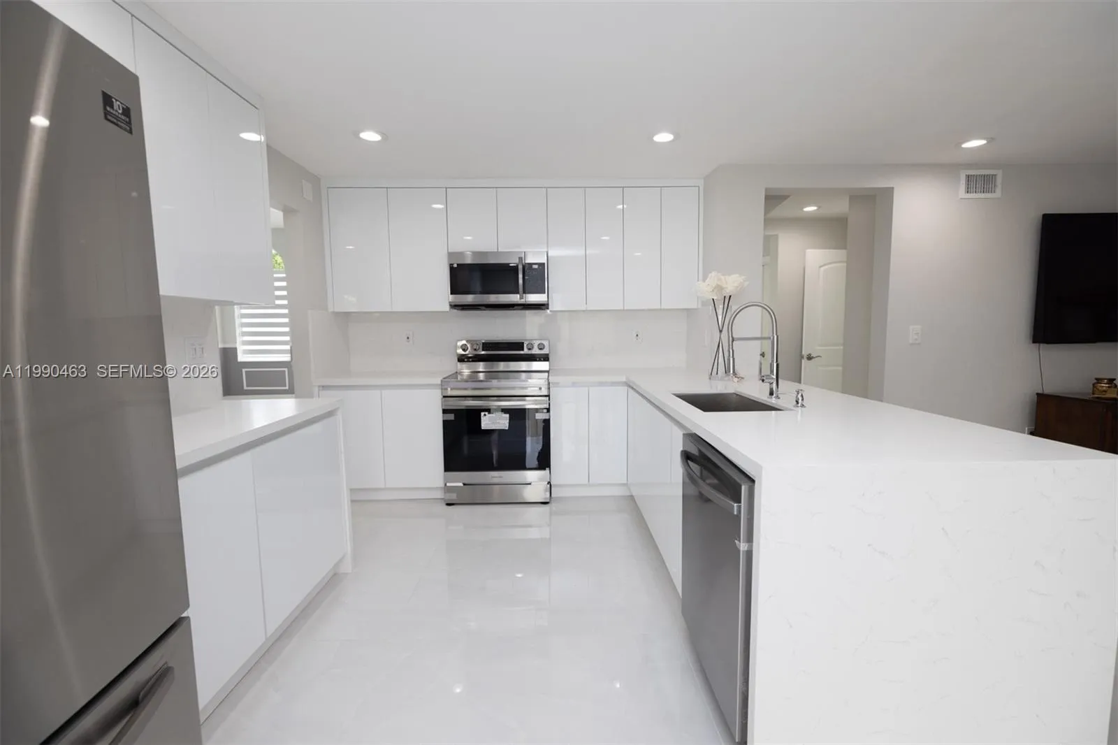 8172 SW 163rd Ct, Miami FL 33193