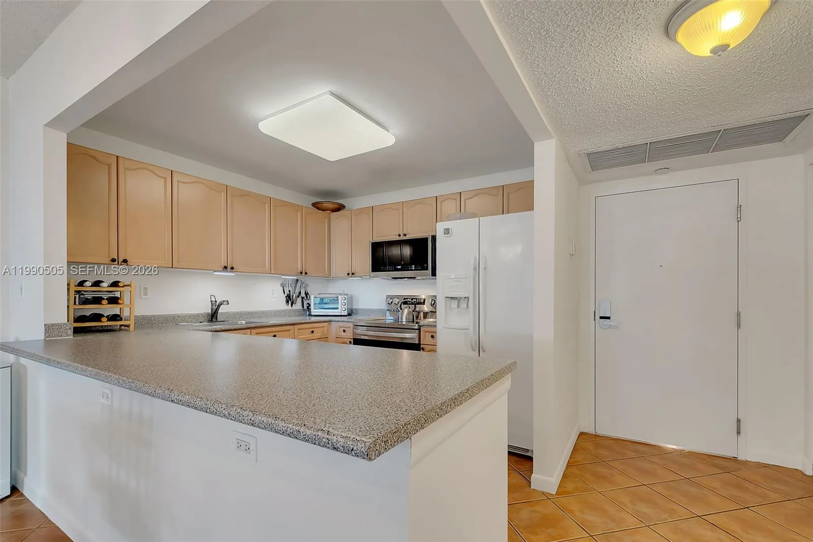 2301 Collins Ave # 533, Miami Beach FL 33139