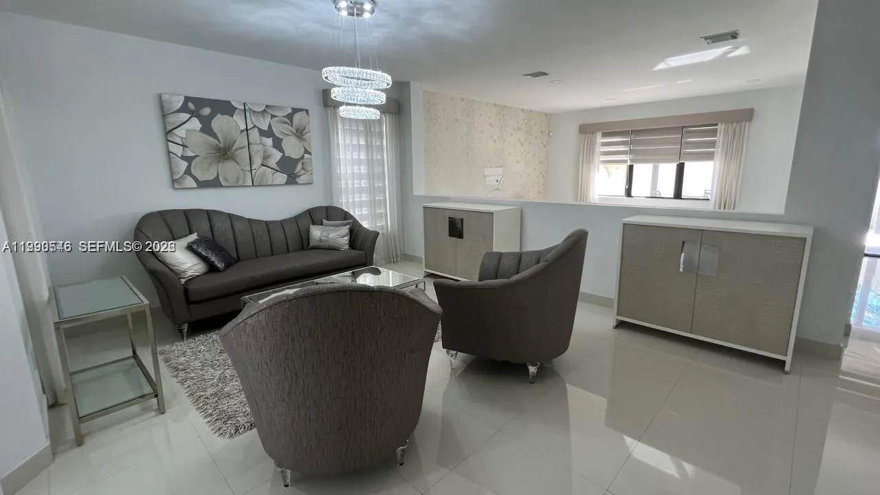 3570 W 92nd Pl, Hialeah FL 33018