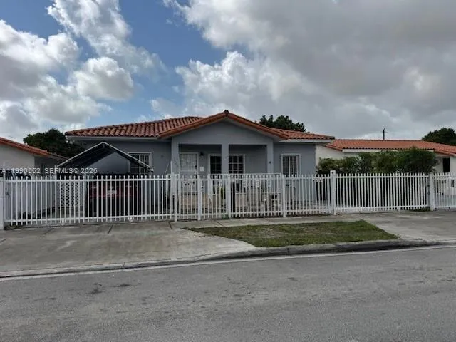 174 E 15th St, Hialeah FL 33010
