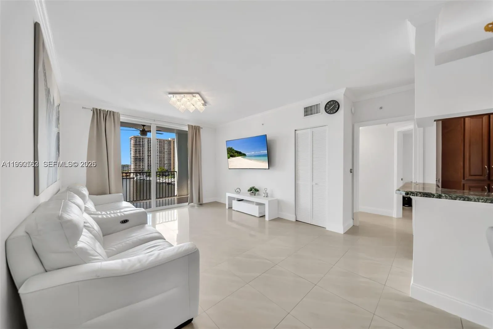 17150 N Bay Rd # 2705, Sunny Isles Beach FL 33160