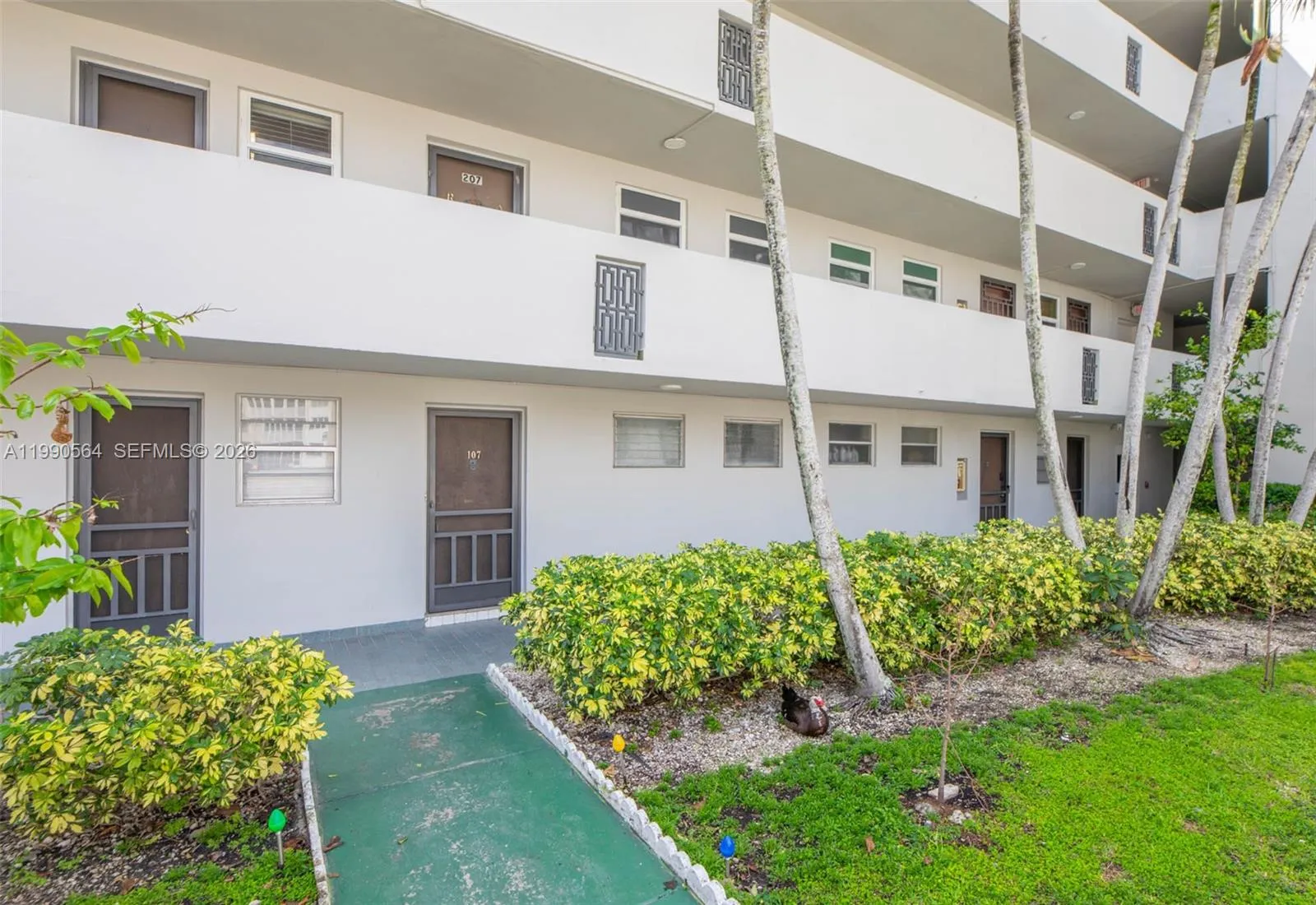 1680 NE 191st St # 2, Miami FL 33179