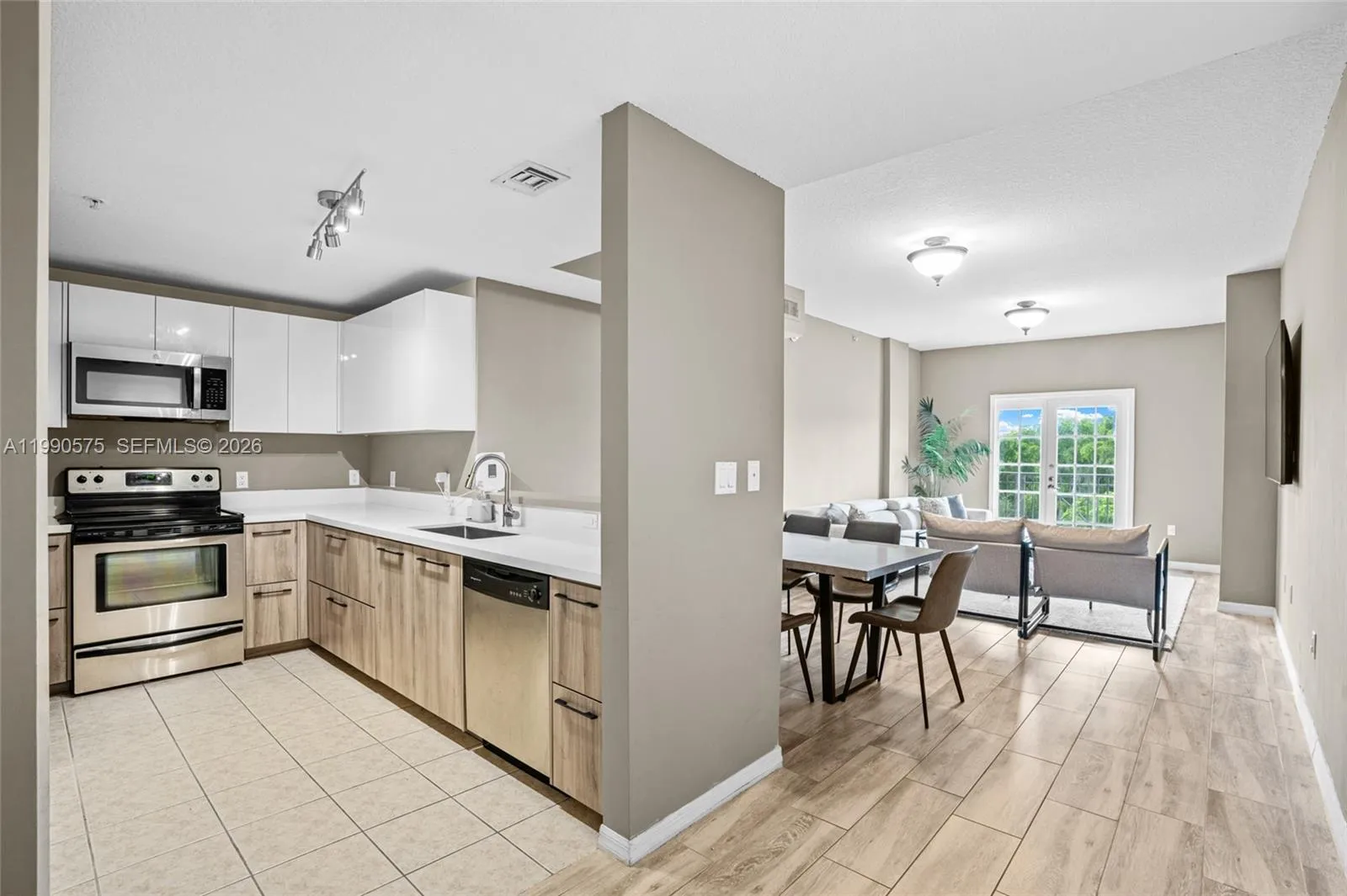 5271 SW 8th St # 315, Miami FL 33134