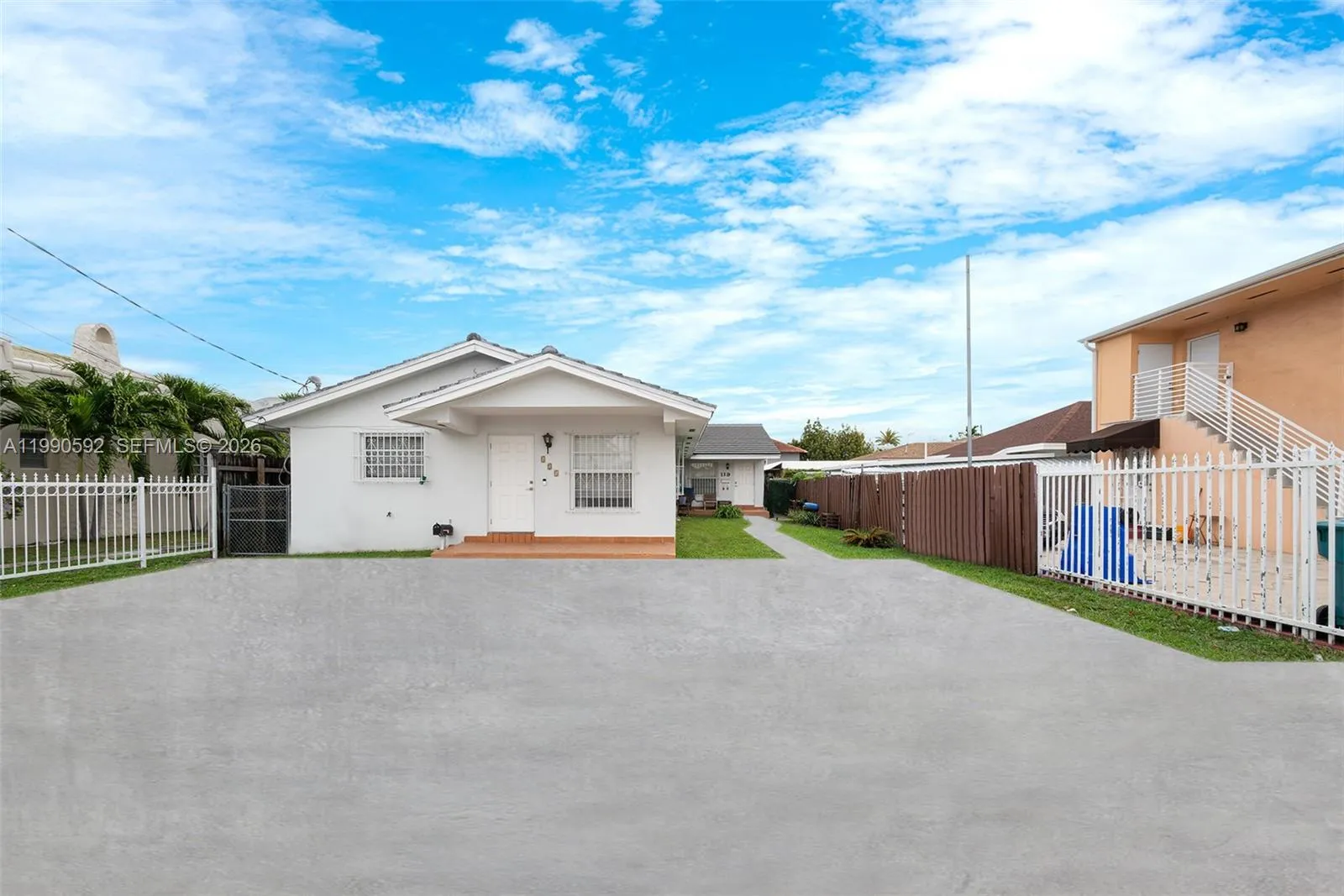 119/121 NW 17th PL, Miami FL 33125