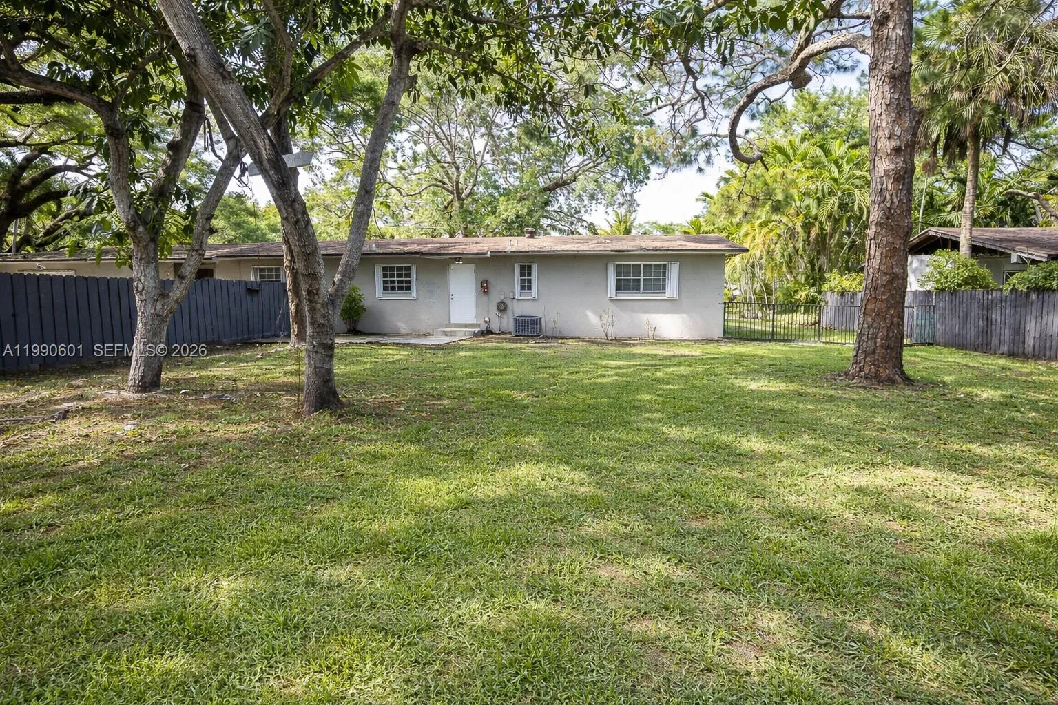 1762 NE 145th St # 1760, Miami FL 33181