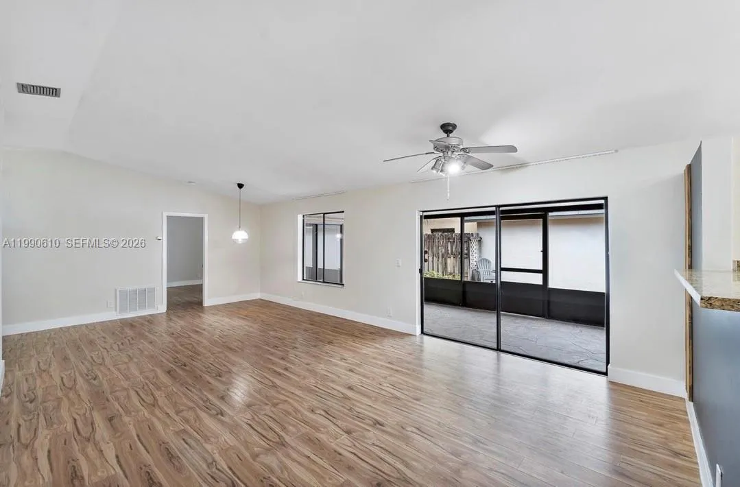 5308 NW 92nd ave # 5308, Sunrise FL 33351